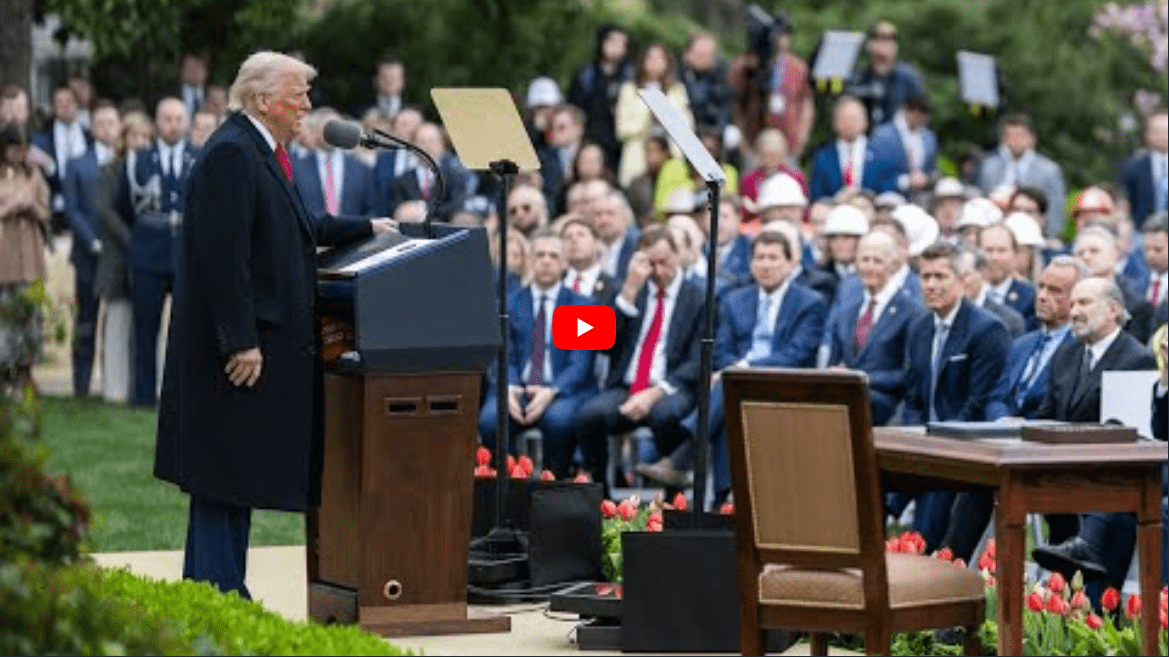 Pidato Donald Trump "Make America Wealthy Again"